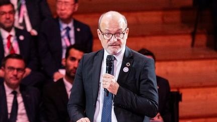 L’aide publique au développement mondiale amputée de 60 milliards d’euros en 2025