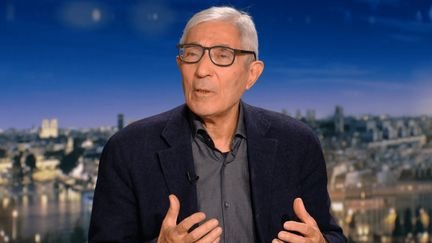 VIDEO. “Ils m’ont passé une cagoule sur la tête, pendant six jours je n’ai pas su où j’étais” : retrouvez l’interview de Boualem Sansal sur France 2 en intégralité