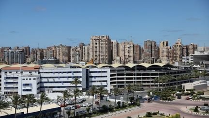 Égypte : des tombes scellées depuis 2000 ans et les vestiges d’une cité byzantine découverts dans le désert à l’ouest de la ville d’Alexandrie