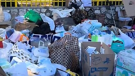 REPORTAGE. “J’ai donné de la biafine, des compresses…” : à Marseille, la solidarité s’organise pour venir en aide aux sinistrés des incendies en Algérie